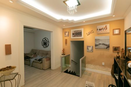 Casa à venda com 318m², 4 quartos e 3 vagasCorredor