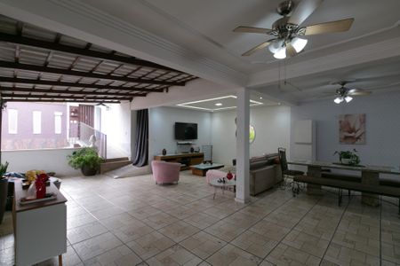 Casa à venda com 318m², 4 quartos e 3 vagasCobertura - Sala/cozinha