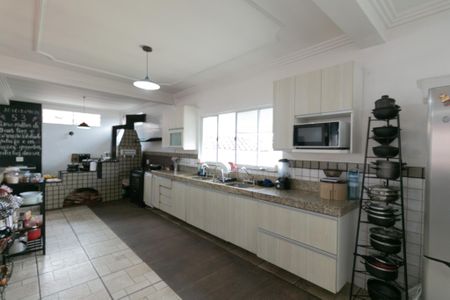 Casa à venda com 318m², 4 quartos e 3 vagasCobertura - Sala/cozinha