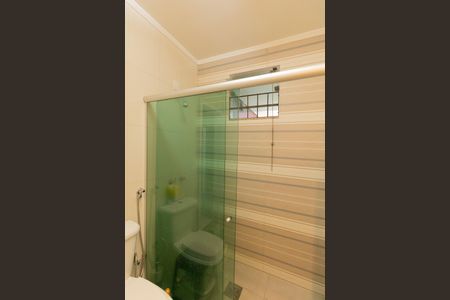 Casa à venda com 318m², 4 quartos e 3 vagasBanheiro 2