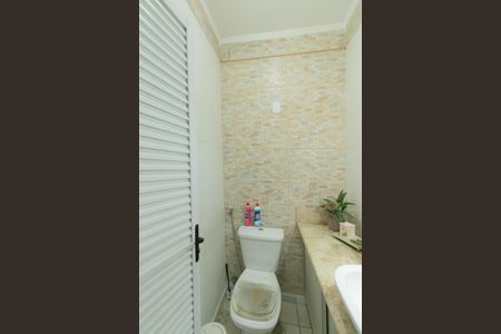 Casa à venda com 318m², 4 quartos e 3 vagasBanheiro da Cobertura - Sala/cozinha