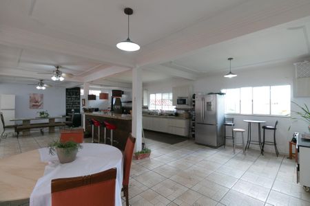 Casa à venda com 318m², 4 quartos e 3 vagasCobertura - Sala/cozinha