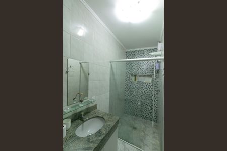 Casa à venda com 318m², 4 quartos e 3 vagasBanheiro de Serviço