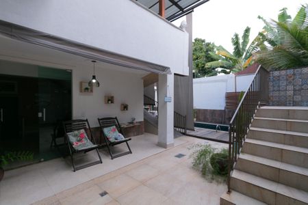 Casa à venda com 318m², 4 quartos e 3 vagasÁrea comum