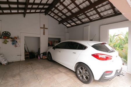 Casa à venda com 318m², 4 quartos e 3 vagasGaragem