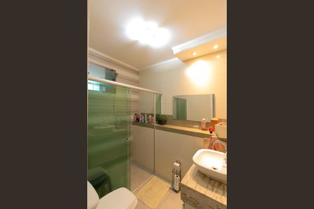 Casa à venda com 318m², 4 quartos e 3 vagasBanheiro 2