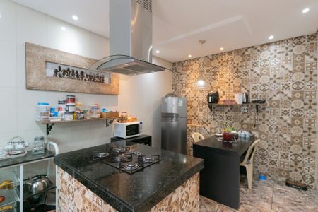 Casa à venda com 318m², 4 quartos e 3 vagasCozinha