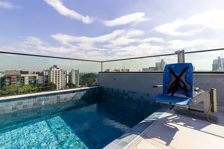 Studio à venda com 24m², 1 quarto e sem vagaÁrea comum - Piscina