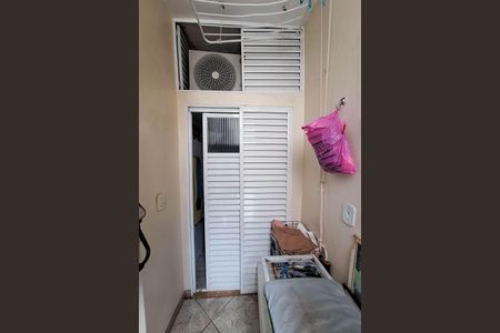 Apartamento à venda com 100m², 3 quartos e sem vagaÁrea de Serviço