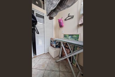 Apartamento à venda com 100m², 3 quartos e sem vagaÁrea de Serviço