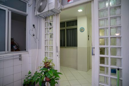 Apartamento à venda com 100m², 3 quartos e sem vagaVaranda