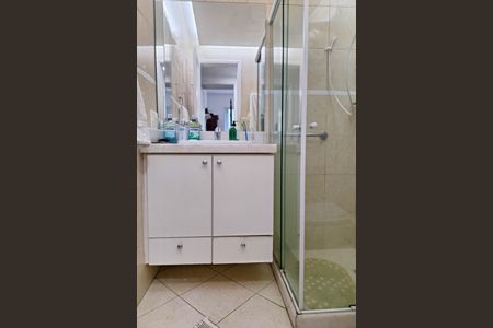 Apartamento à venda com 100m², 3 quartos e sem vagaBanheiro social