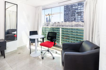 Studio para alugar com 24m², 1 quarto e 1 vaga Studio para alugar com 24m², 1 quarto e 1 vagaStudio