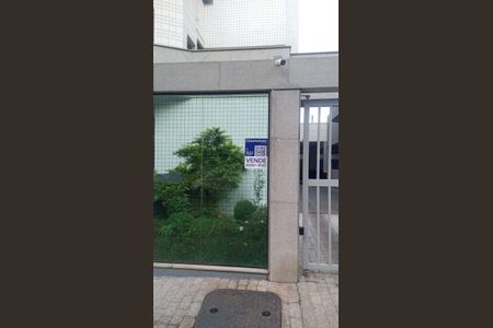 Apartamento à venda com 103m², 2 quartos e 2 vagasPlaquinha