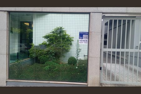 Apartamento à venda com 103m², 2 quartos e 2 vagasPlaquinha

