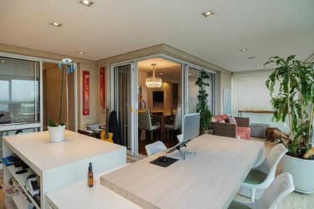 Apartamento à venda com 207m², 4 quartos e 4 vagas