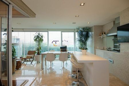 Apartamento à venda com 207m², 4 quartos e 4 vagas