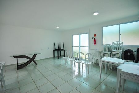 Apartamento para alugar com 43m², 2 quartos e sem vagaÁrea Comum - Salão de Festa