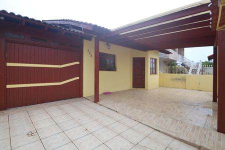 Casa à venda com 156m², 4 quartos e 4 vagasÁrea externa