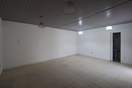 Casa à venda com 156m², 4 quartos e 4 vagasSala/Cozinha Casa 2