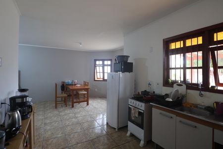 Casa à venda com 156m², 4 quartos e 4 vagasCozinha