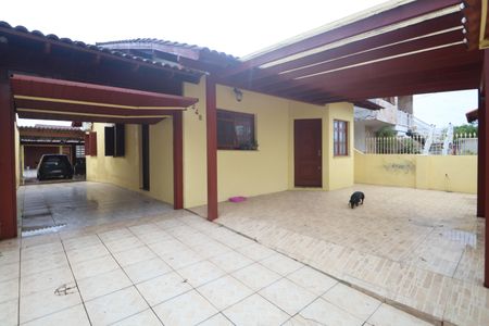 Casa à venda com 156m², 4 quartos e 4 vagasÁrea externa