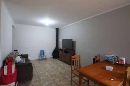 Casa à venda com 156m², 4 quartos e 4 vagasSala