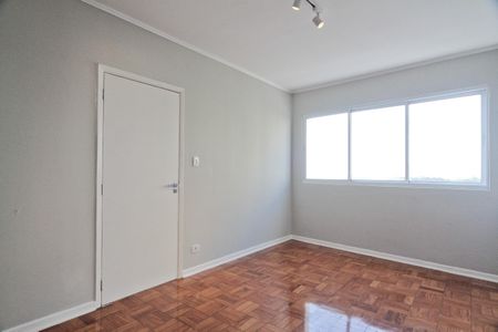 Apartamento à venda com 75m², 2 quartos e 1 vagaSala