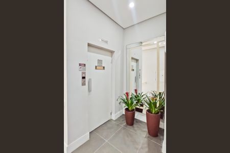 Apartamento à venda com 75m², 2 quartos e 1 vagaHall