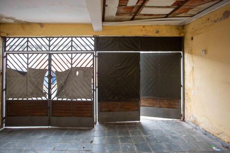 Casa à venda com 304m², 3 quartos e 4 vagasGaragem