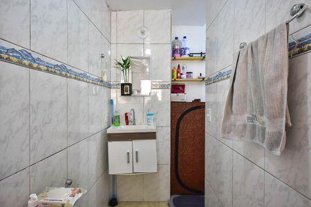 Casa à venda com 143m², 5 quartos e 2 vagasBanheiro da Casa 3