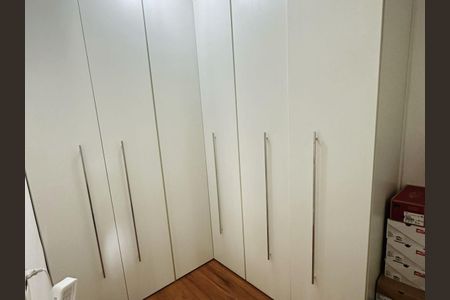 Casa de condomínio para alugar com 566m², 3 quartos e 6 vagasCloset da suíte 2