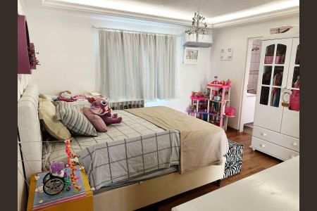 Casa de condomínio para alugar com 566m², 3 quartos e 6 vagasSuíte 3