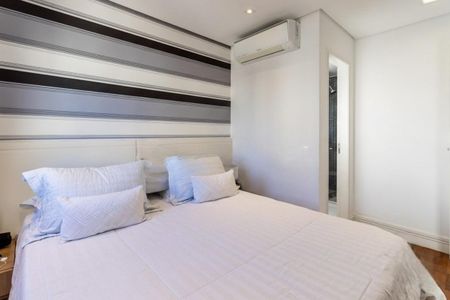 Quarto de apartamento à venda com 3 quartos, 180m² em Água Branca, São Paulo