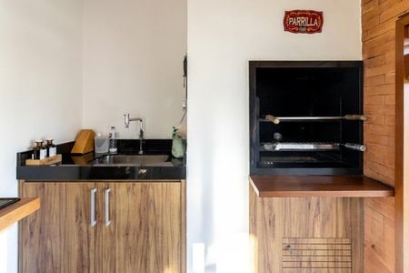 Apartamento à venda com 180m², 3 quartos e 2 vagasChurrasqueira