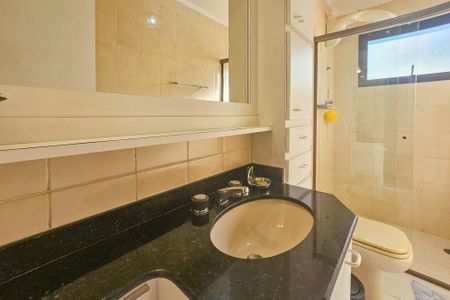 Apartamento para alugar com 144m², 3 quartos e 1 vagaBanheiro da suíte