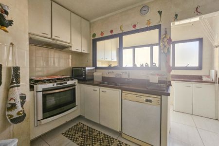 Apartamento para alugar com 144m², 3 quartos e 1 vagaCozinha