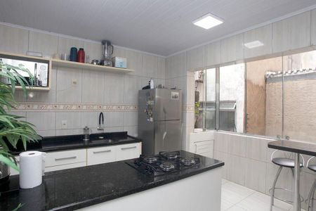 Apartamento para alugar com 60m², 2 quartos e sem vagaCozinha e Área de Serviço