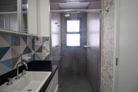 Apartamento à venda com 200m², 3 quartos e 2 vagas Apartamento à venda com 200m², 3 quartos e 2 vagasBanheiro da Suíte