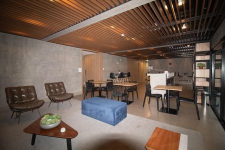 Apartamento à venda com 200m², 3 quartos e 2 vagas Apartamento à venda com 200m², 3 quartos e 2 vagasÁrea comum - Salão de festas