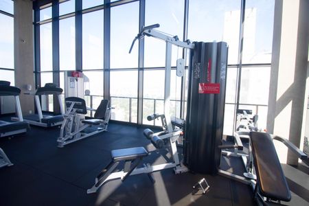 Apartamento à venda com 200m², 3 quartos e 2 vagas Apartamento à venda com 200m², 3 quartos e 2 vagasÁrea comum - Academia