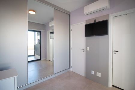 Apartamento à venda com 200m², 3 quartos e 2 vagas Apartamento à venda com 200m², 3 quartos e 2 vagasSuíte