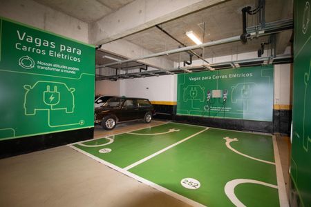 Apartamento à venda com 200m², 3 quartos e 2 vagas Apartamento à venda com 200m², 3 quartos e 2 vagasGaragem