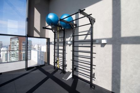 Apartamento à venda com 200m², 3 quartos e 2 vagas Apartamento à venda com 200m², 3 quartos e 2 vagasÁrea comum - Academia