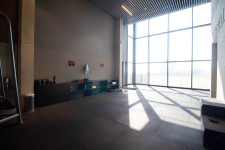 Apartamento à venda com 200m², 3 quartos e 2 vagas Apartamento à venda com 200m², 3 quartos e 2 vagasÁrea comum - Academia