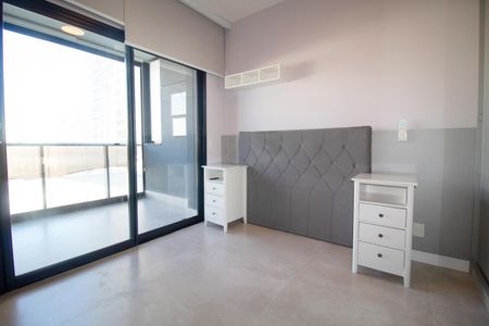 Apartamento à venda com 200m², 3 quartos e 2 vagas Apartamento à venda com 200m², 3 quartos e 2 vagasSuíte