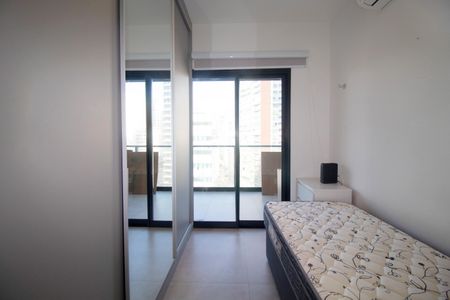 Apartamento à venda com 200m², 3 quartos e 2 vagas Apartamento à venda com 200m², 3 quartos e 2 vagasQuarto 2