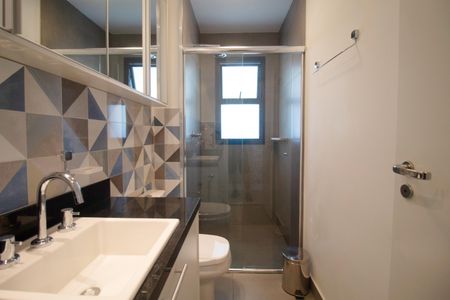 Apartamento à venda com 200m², 3 quartos e 2 vagas Apartamento à venda com 200m², 3 quartos e 2 vagasBanheiro