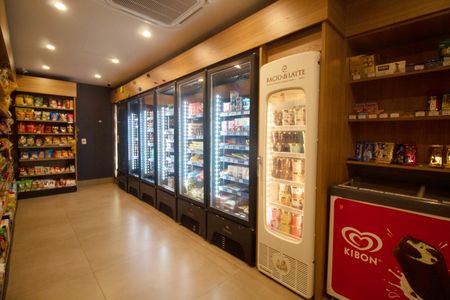 Apartamento à venda com 200m², 3 quartos e 2 vagas Apartamento à venda com 200m², 3 quartos e 2 vagasÁrea comum