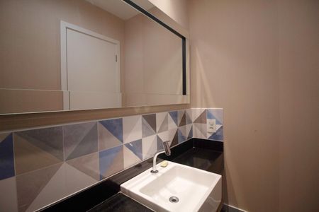 Apartamento à venda com 200m², 3 quartos e 2 vagas Apartamento à venda com 200m², 3 quartos e 2 vagasLavabo